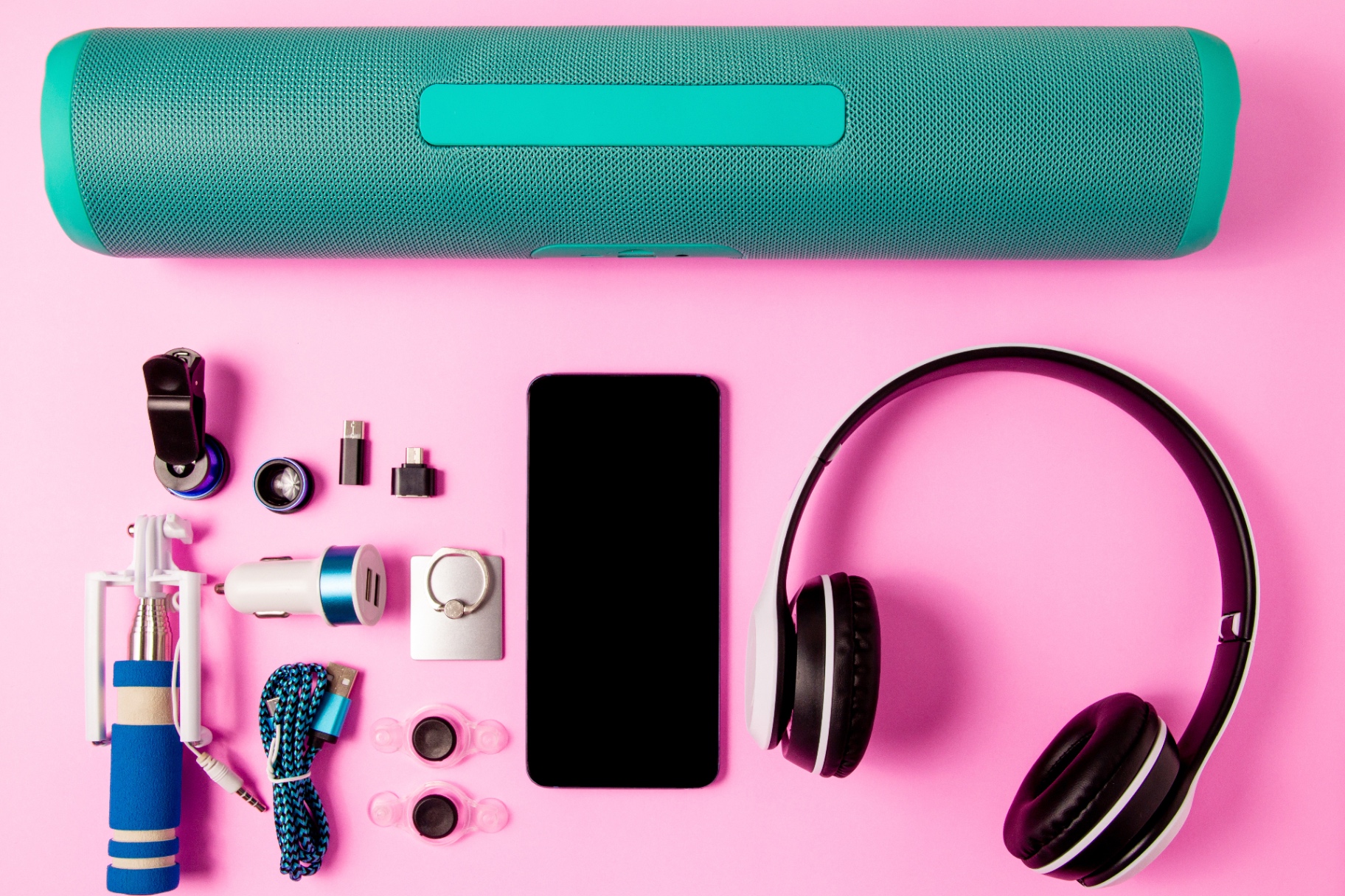 Phones & Accessories